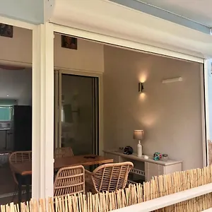 Bel Idéalement Situé à Proximité Des Plages ! Le Gosier (Grande-Terre)