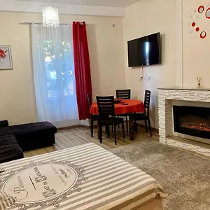 Splendide Studio Au Cœur Historique De Fréjus